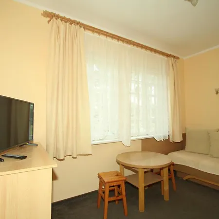 Gryf Pokoje Blisko Plazy Krynica Morska Exterior photo
