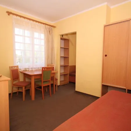 Gryf Pokoje Blisko Plazy Krynica Morska Exterior photo