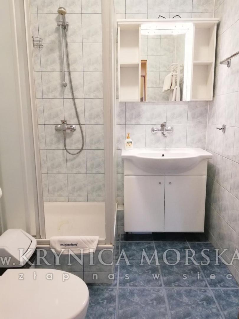 Gryf Blisko Plazy * Krynica Morska